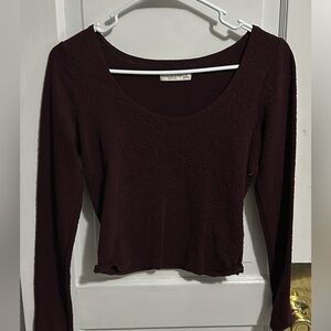 Long sleeved crop top